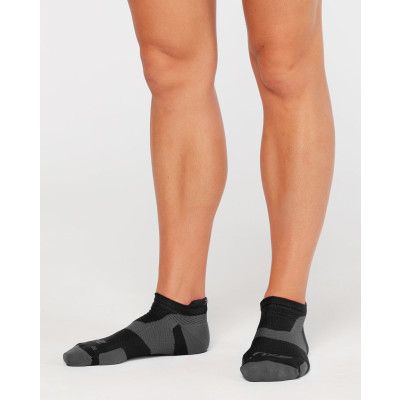 2XU Vectr Light Cushion No Show Socks