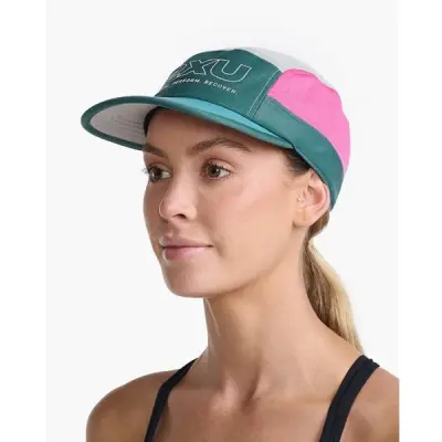 2XU Light Speed Cap Pine/Fuchsia