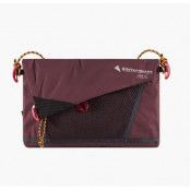 Klättermusen Hrid WP Accessory Bag 3L Amaranth Red