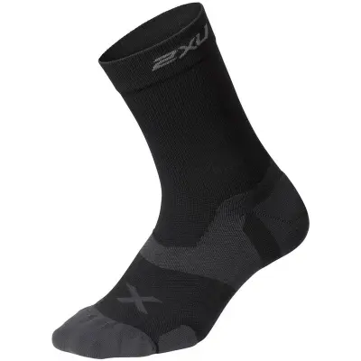 2XU Vectr Crew Socks Löparstrumpor Black/Titanium, S