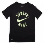 B Nk Dry Tee Ss Swoosh Made, Black/Ghost Green, M,  Nike