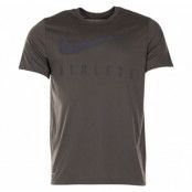 M Nk Dry Tee Db Swsh Ath Ssnl, Cargo Khaki, Mt, T-Shirts