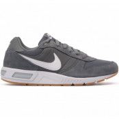 Nike Nightgazer, Cool Grey/White-Gum Light Brow, 38,5