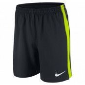 Squad Strike Lgr Wvn Short, Black/Volt/White, Xs,  Nike